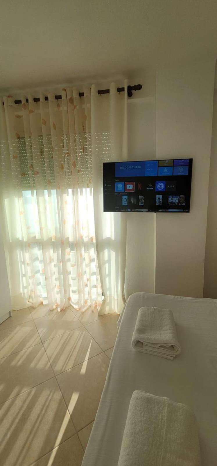 Appartamento Sea View Vlora Esterno foto