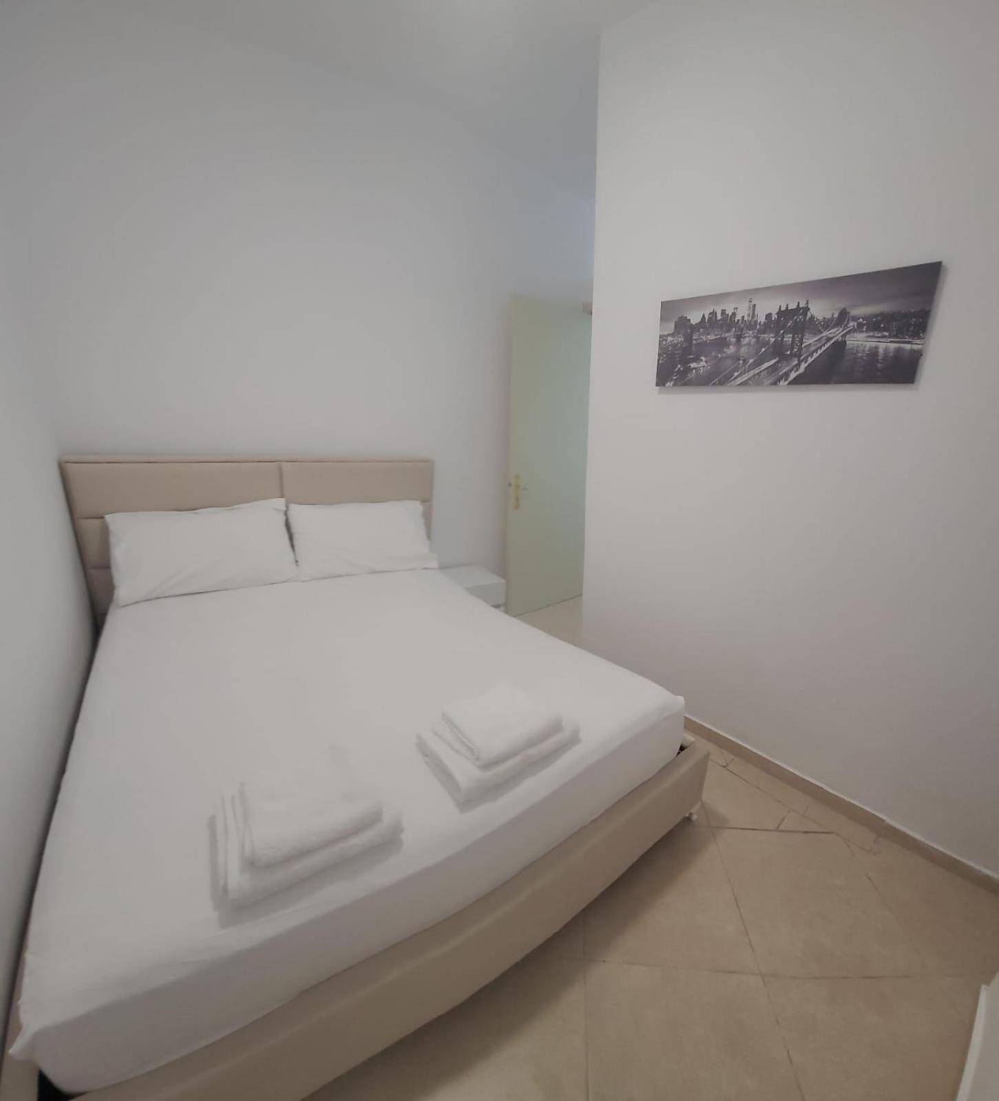 Appartamento Sea View Vlora Esterno foto